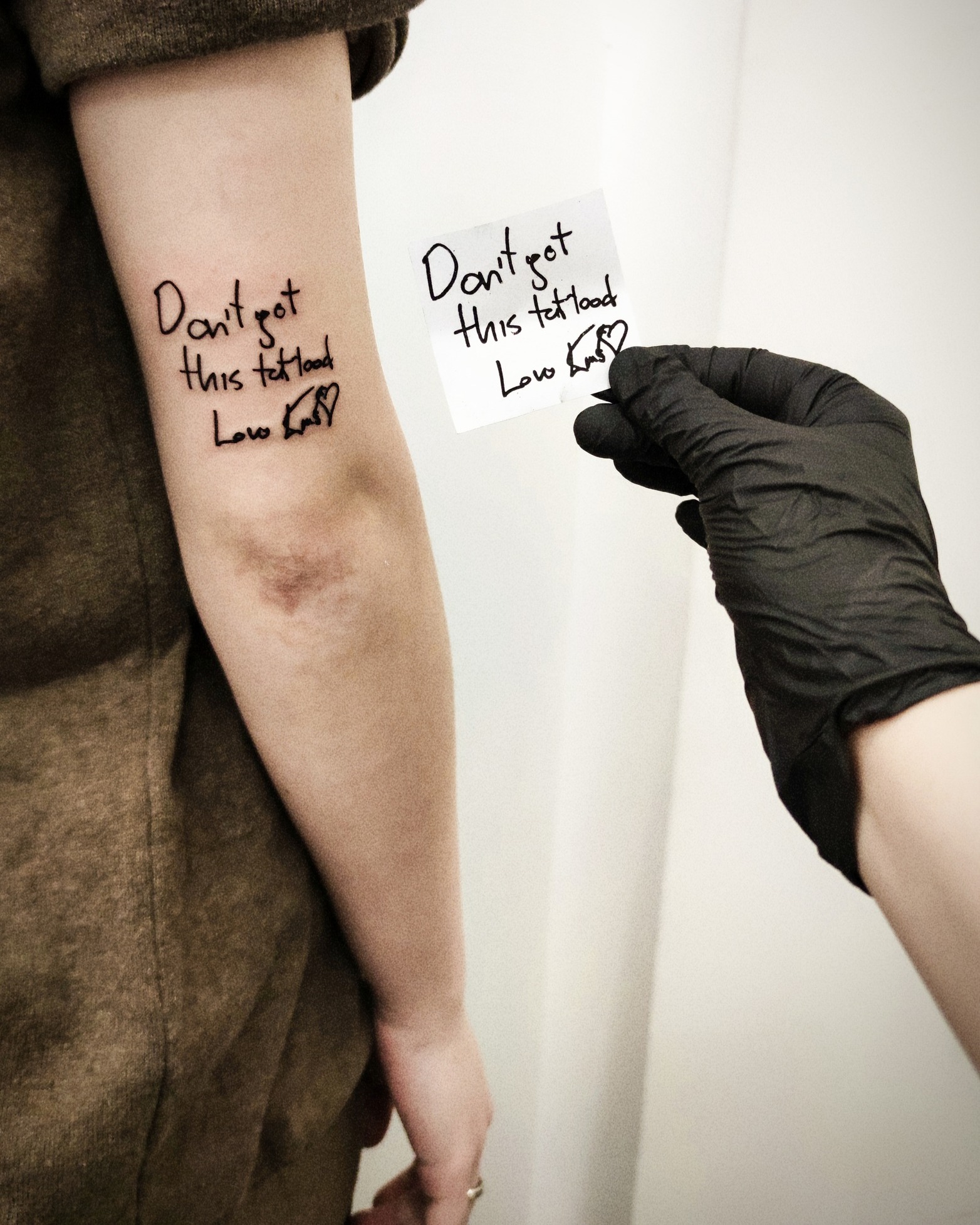 Tatuaż z napisem „Don’t got this TATTOOD”